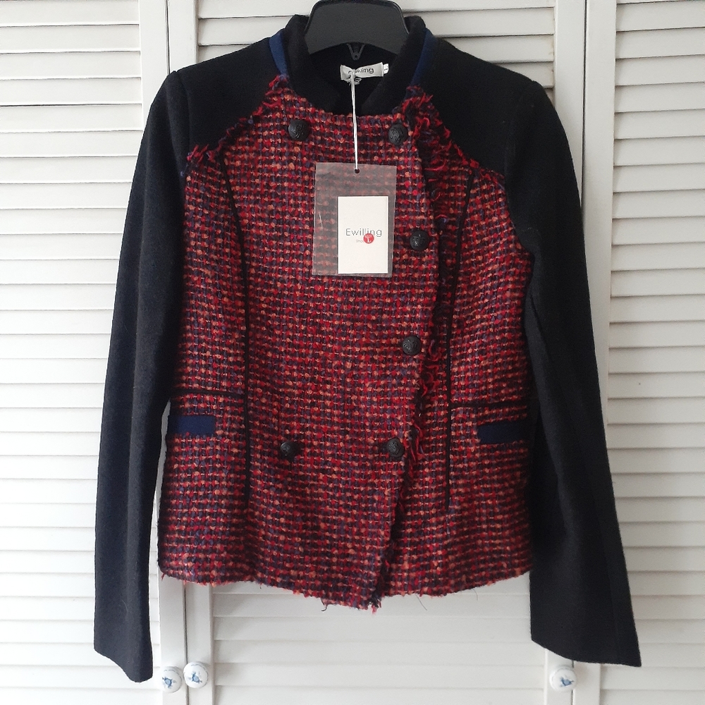 Women's Fashionable Coat Size M/L